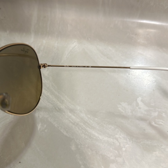 Ray Bans Aviator Sunglasses - Picture 6 of 6